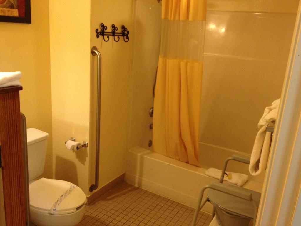 Park Avenue Inn & Suites วิกเตอร์วิลล์ ห้อง รูปภาพ